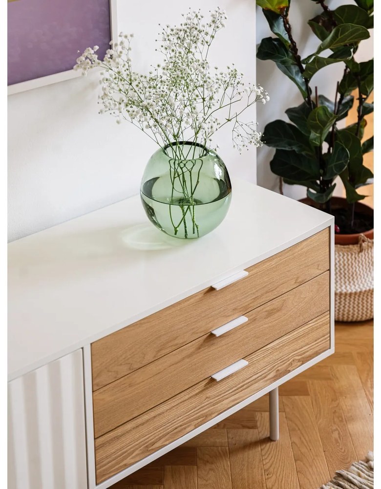 Biało-naturalna szafka pod TV w dekorze dębu 180x52 cm Sierra – Teulat