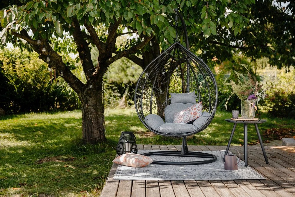 Szary stół ogrodowy Bonami Essentials Lounge, ø 51 cm