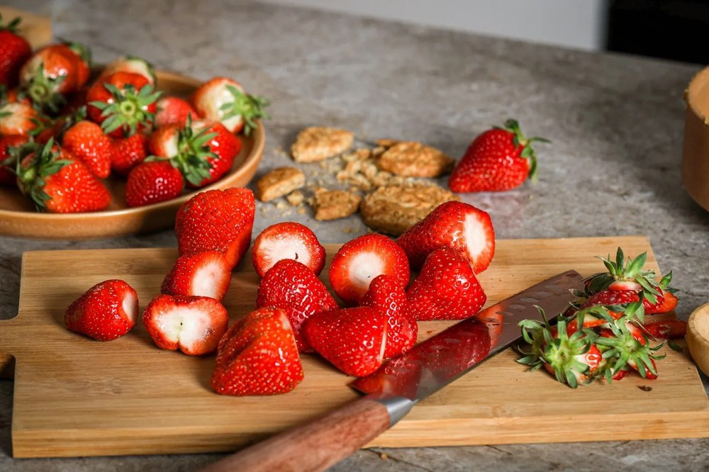 12-częściowy zestaw ceglastych naczyń z kamionki Bonami Selection Malia