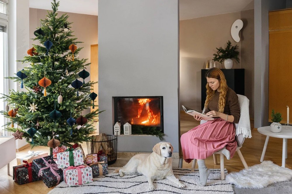 Biały ceramiczny świecznik Kähler Design Urbania Lighthouse Manor