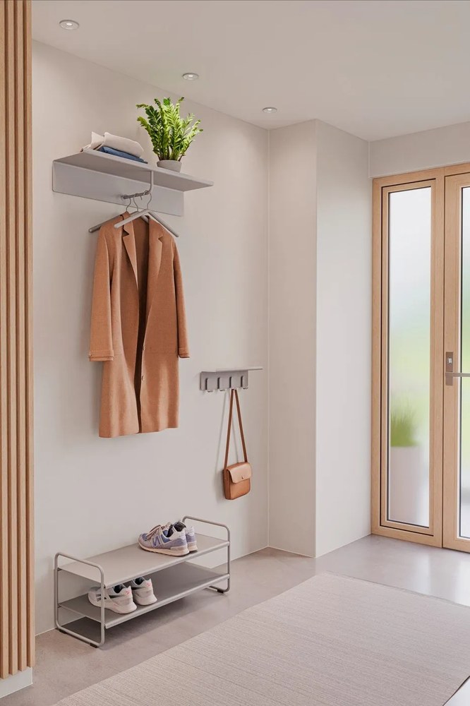 Jasnoszary stalowy wieszak ścienny z półką 21,5 cm A-Coat – Zone