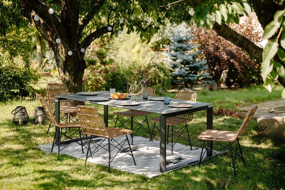 Zestaw 2 krzeseł ogrodowych ze sztucznego rattanu Bonami Essentials Gabriela