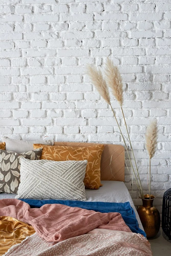 Jasnoszare elastyczne prześcieradło lniane Linen Tales, 180x200 cm