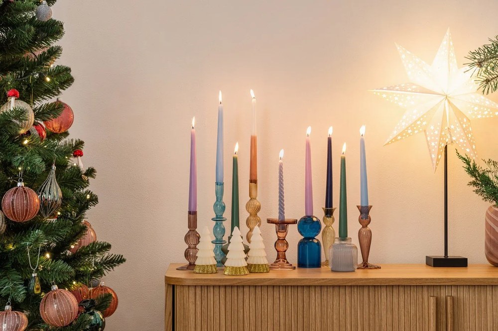 Brązowy szklany świecznik PT LIVING Swirl, wys. 17 cm