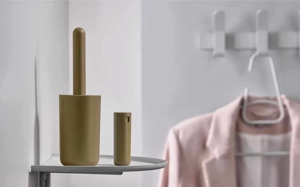 Żółty plastikowy dozownik do mydła Singles − Zone