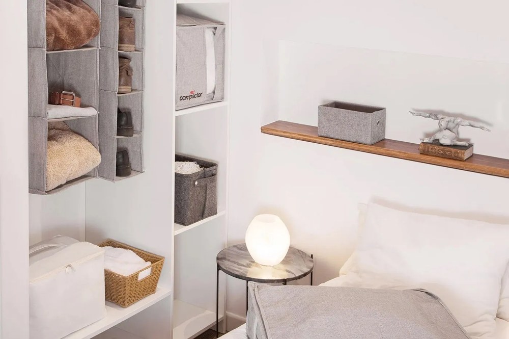 Wiszący tekstylny organizer do szafy Oxford – Compactor