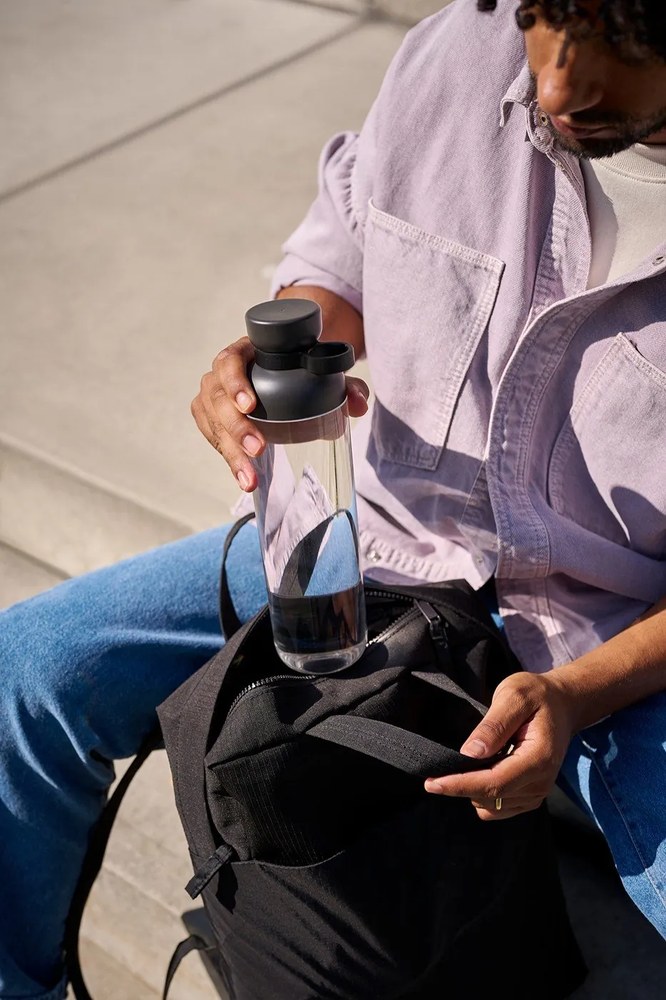 Czarna butelka z tritanu 500 ml Nordic black – Mepal