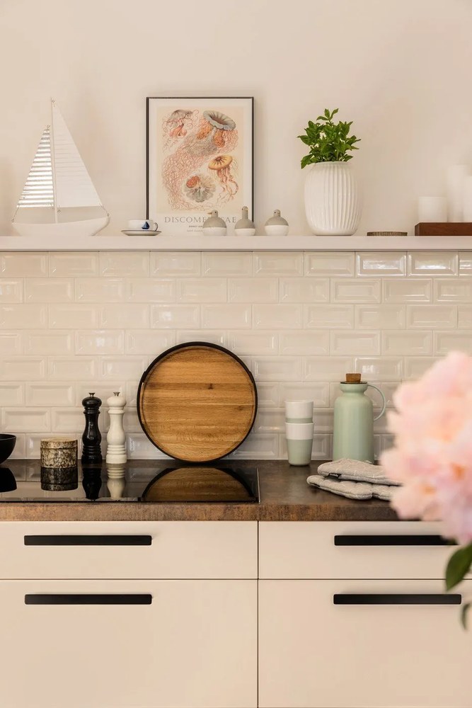 Biały kamionkowy wazon Kähler Design Hammershoi, wys. 20 cm