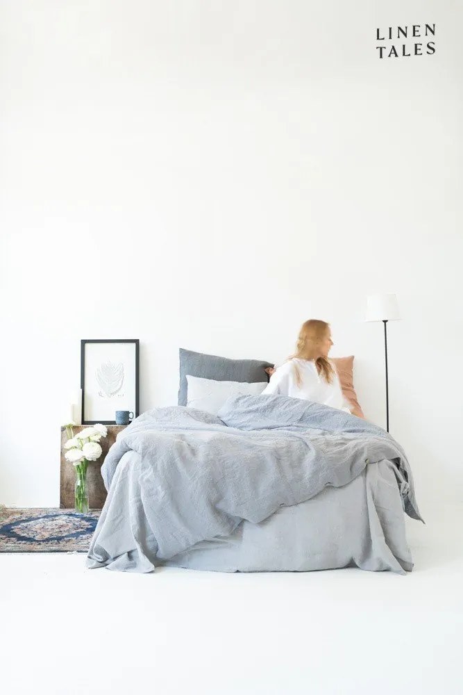 Jasnoniebieska lniana poszewka na poduszkę Linen Tales, 45x45 cm