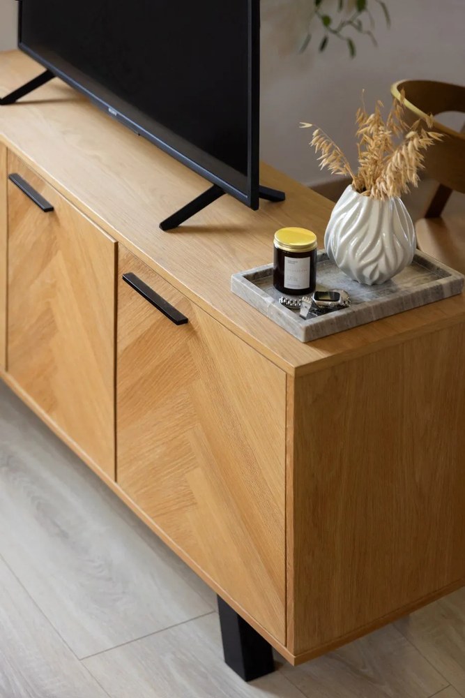 Komoda z drewna dębowego Actona Brighton