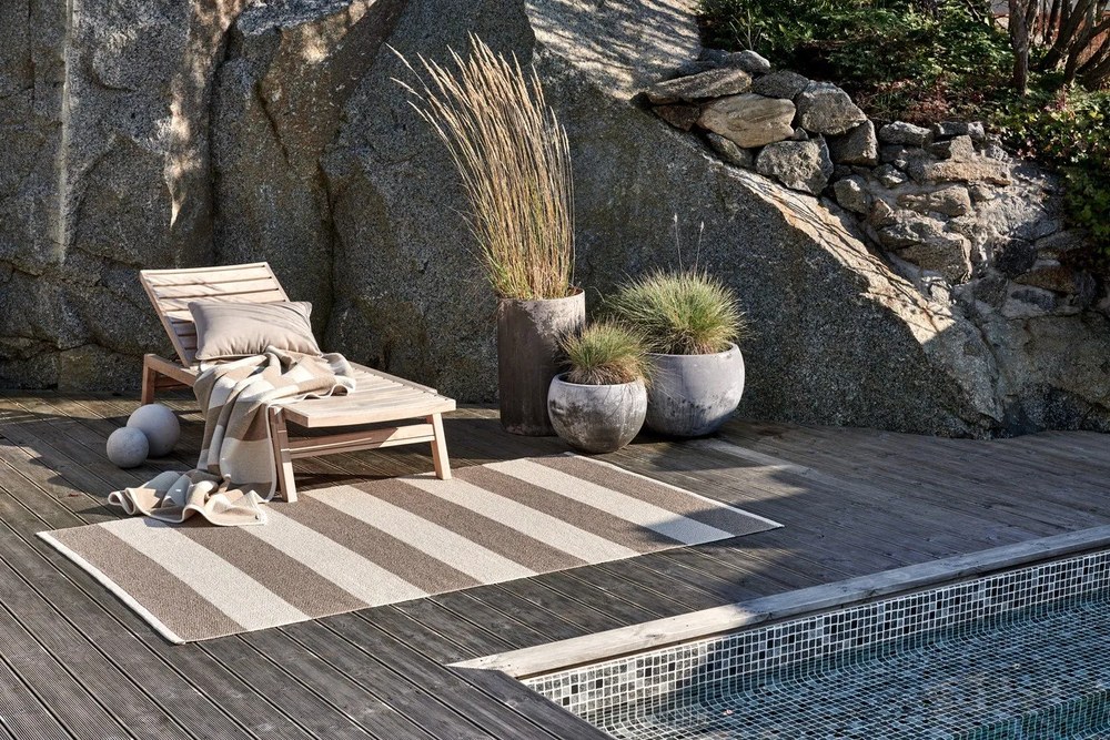 Beżowo-kremowy koc z mieszanki wełny 140x180 cm Bob Mud Vanilla – Pappelina