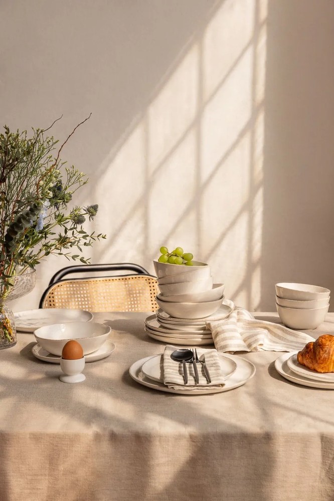 Szklany ręcznie wykonany wazon (wysokość 19 cm) Aino – Hübsch