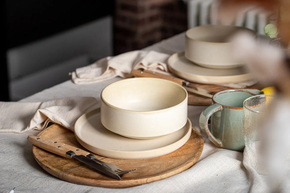 Zielony kamionkowy dzbanek z wyciskarką Bloomingville Pixie