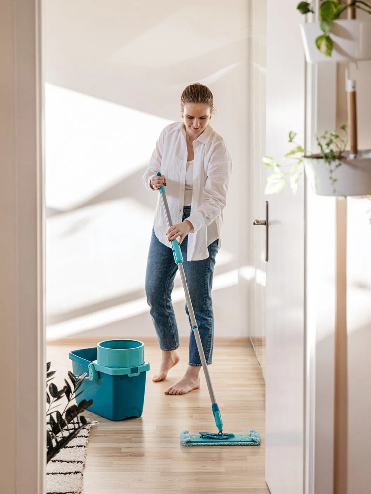 Zestaw mopa do podłogi i wiadra LEIFHEIT Combi Clean M
