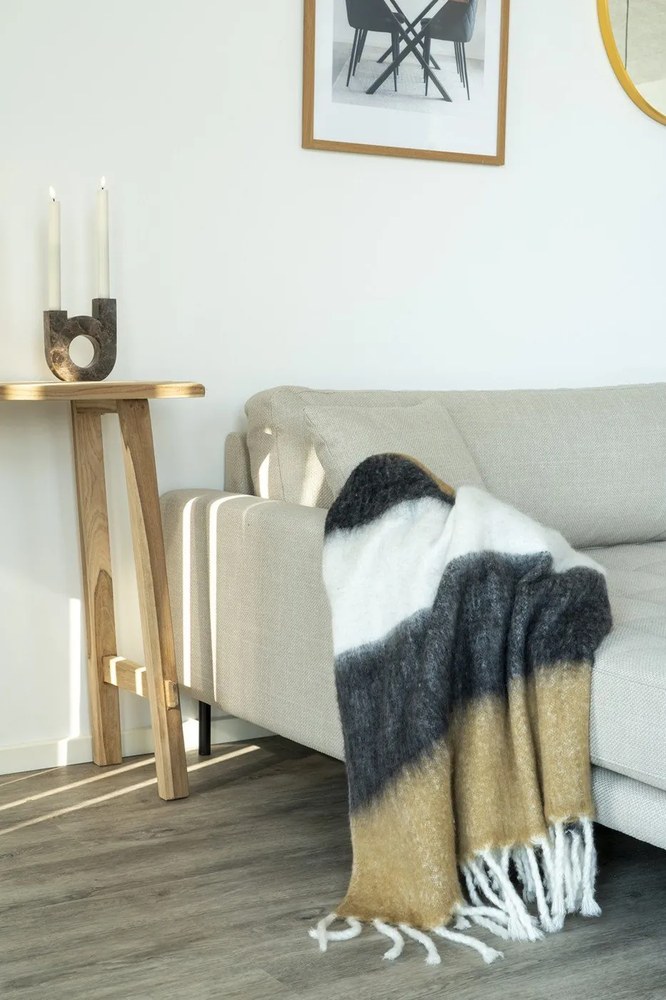 Konsola z litego drewna tekowego 30x90 cm Girona – House Nordic