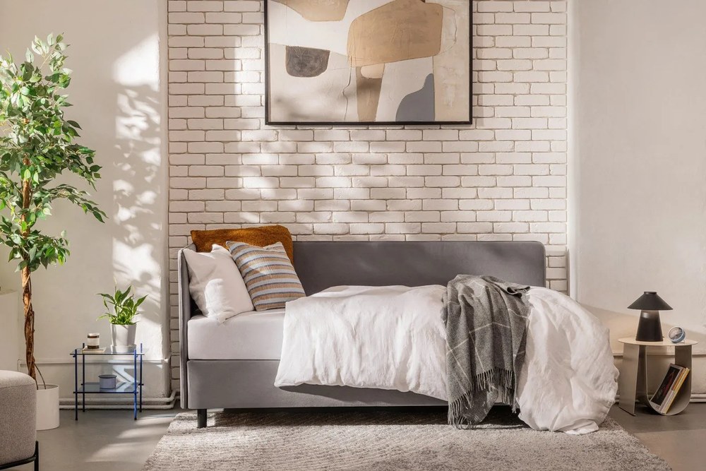 Stolik ze szklanym blatem Niche – Hübsch