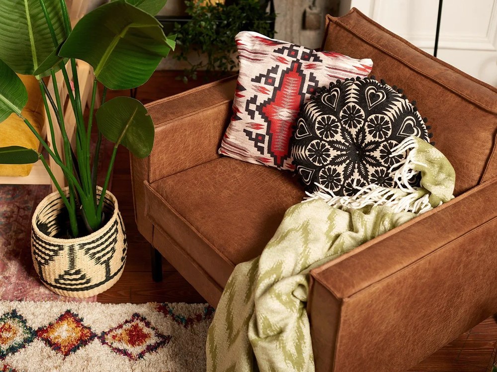 Jasnobrązowy fotel ze sztucznej skóry Scandic Rate