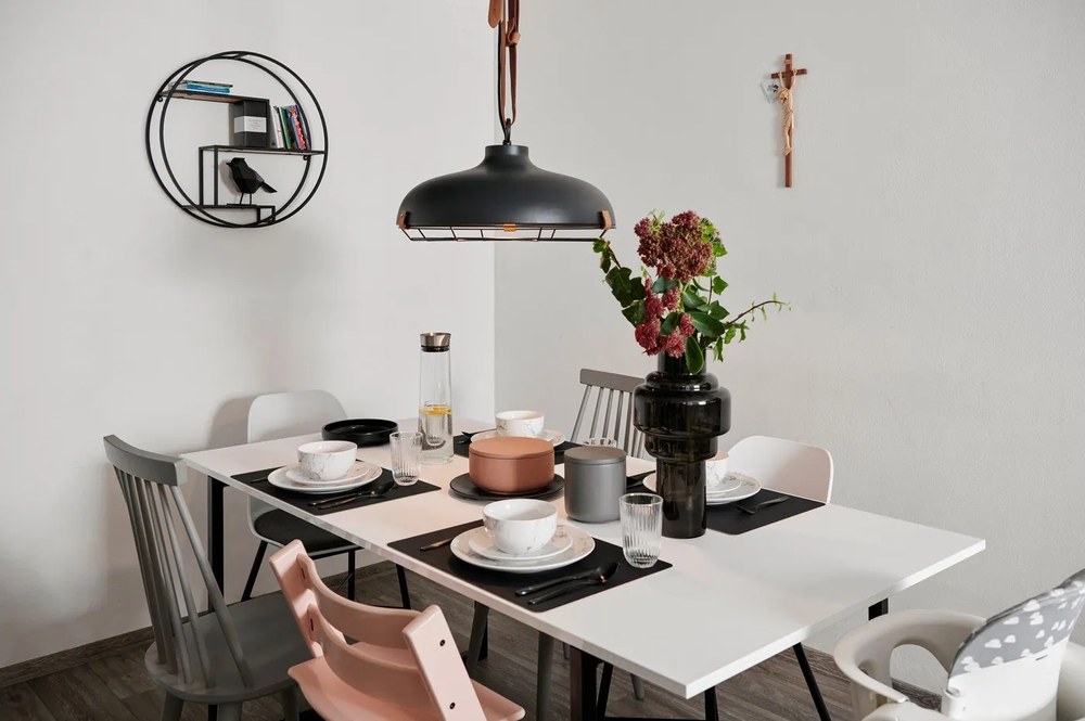 Zestaw 4 czarnych sztućców Bloomingville Cutlery Eleganza