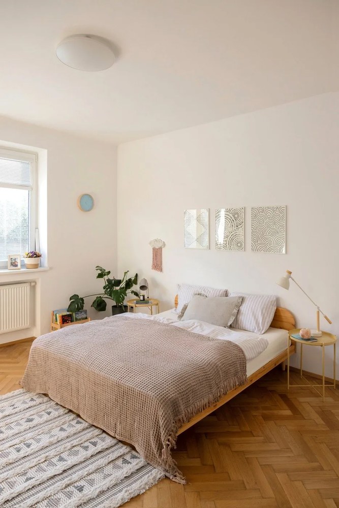 Szara lampa stołowa Leitmotiv Enchant I