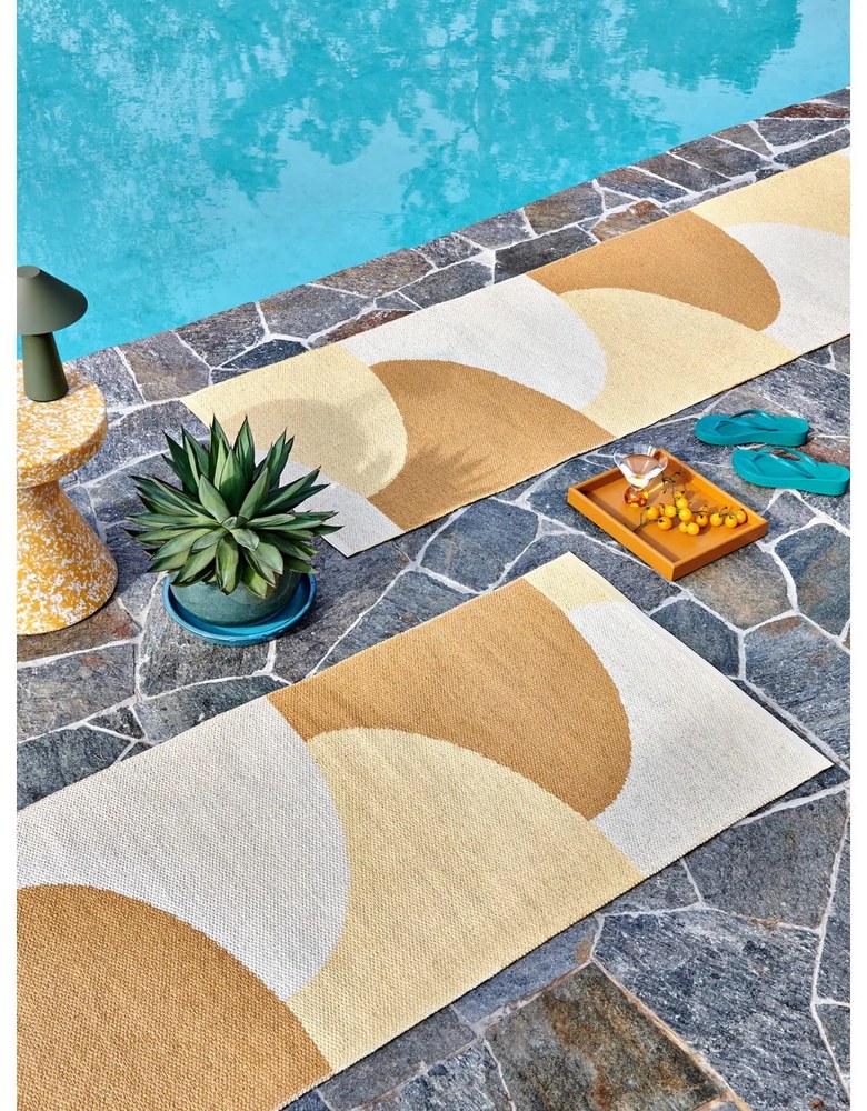 Chodnik odpowiedni na zewnątrz w kolorze ochry 70x180 cm Hill Ochre Pale Yellow – Pappelina