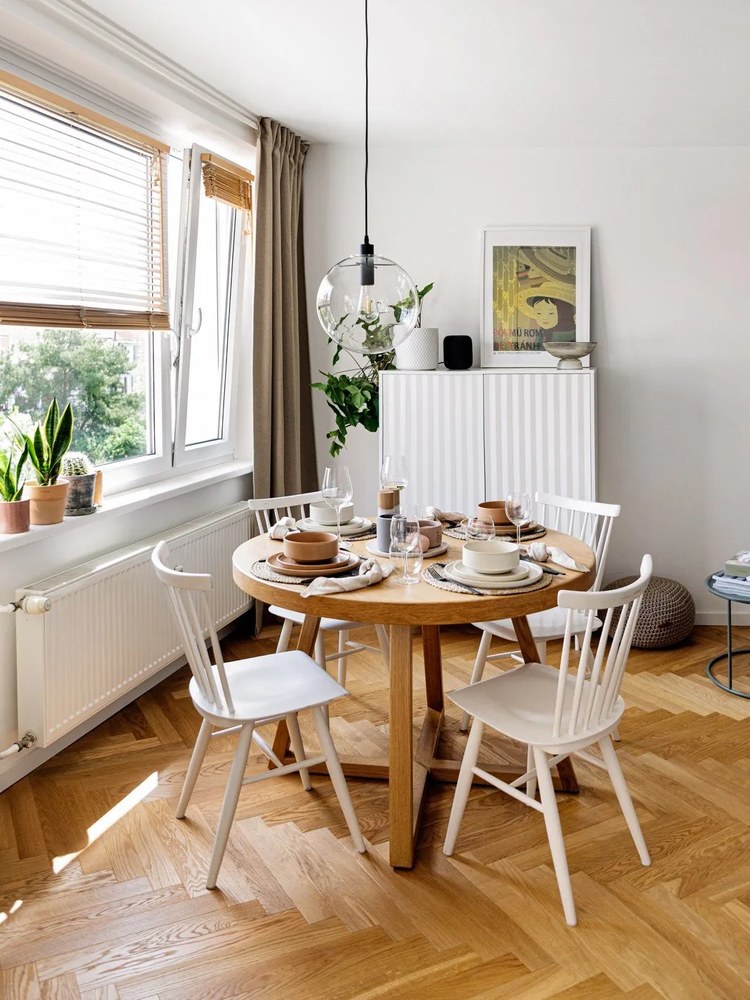 Biała wysoka komoda 97x130 cm Sierra – Teulat