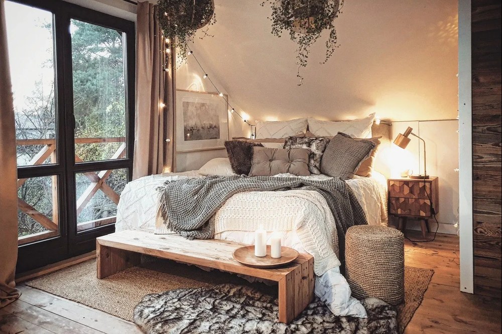 Biała świeczka Ego Dekor Cylinder Pure, 50 h