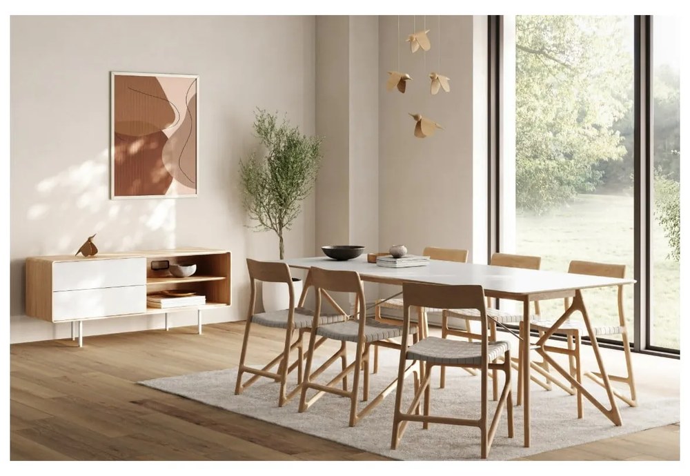 Biało-naturalna szafka pod TV z litego drewna dębowego 150x64 cm Fina – Gazzda