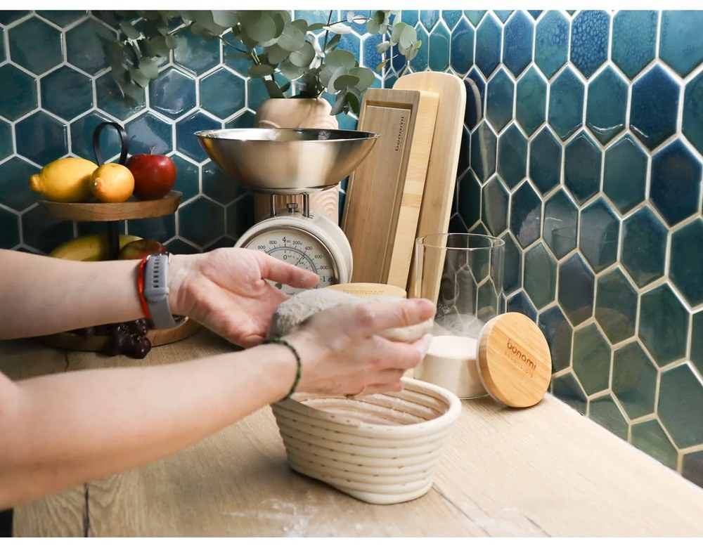 Kremowa waga kuchenna Kitchen Craft Living Nostalgia, nośność 4 kg