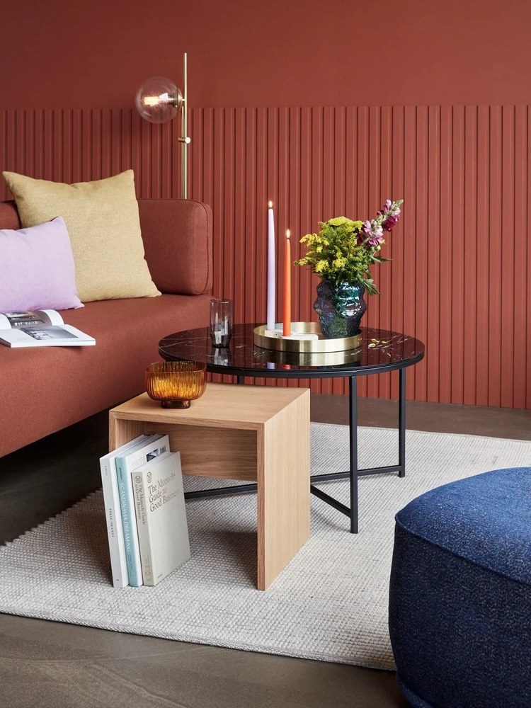 Stolik z drewna dębowego Hübsch Less, 40x40 cm