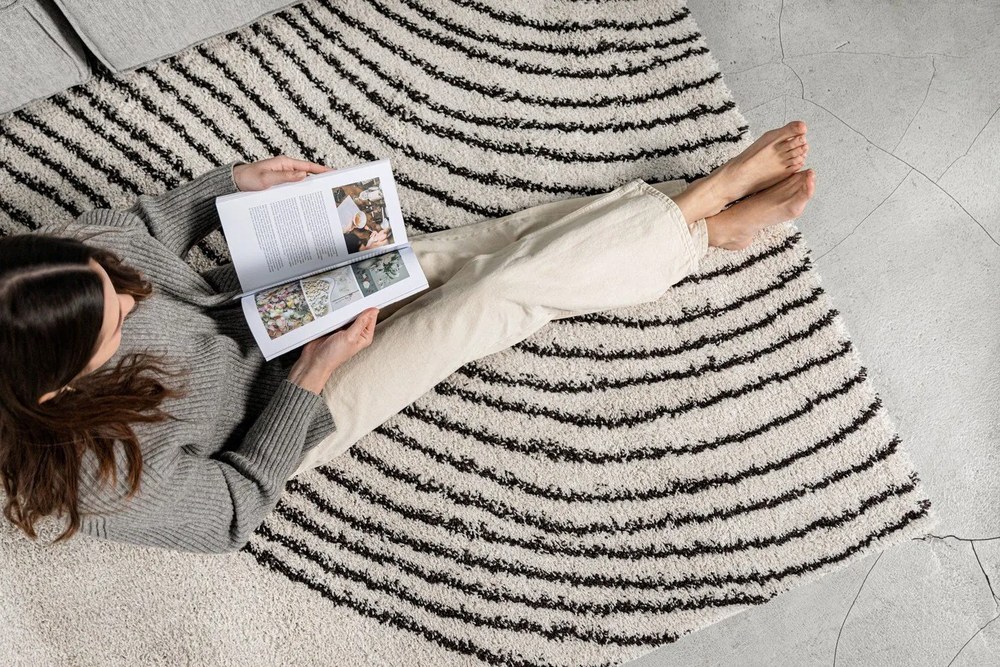 Czarno-beżowy dywan 160x230 cm Coastalina – Universal