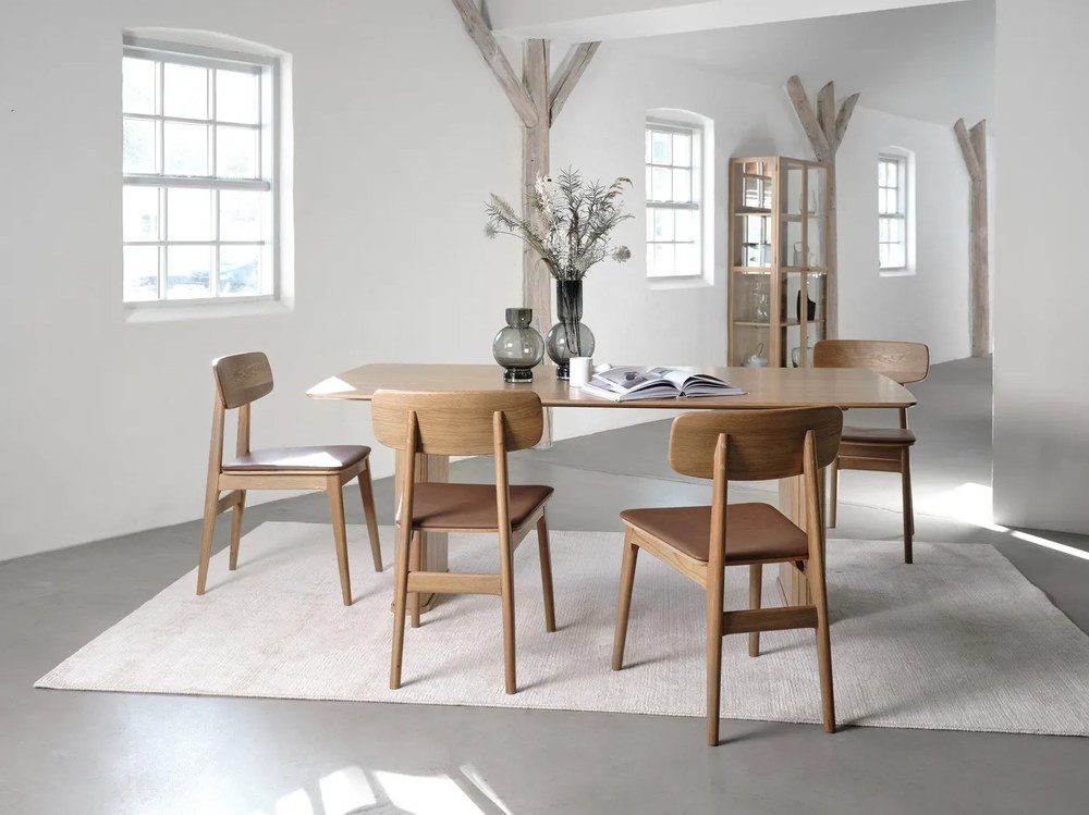 Witryna z litego drewna dębowego 190x90 cm Elba – Unique Furniture