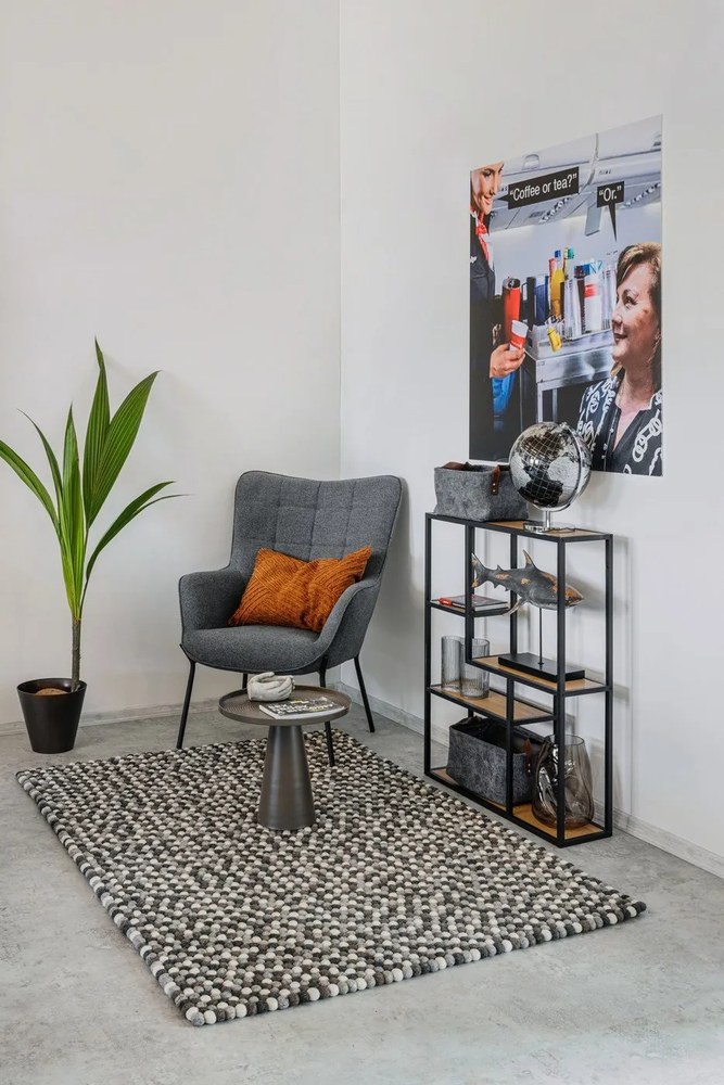 Brązowy szklany wazon Bloomingville Ingolf, wys. 26 cm