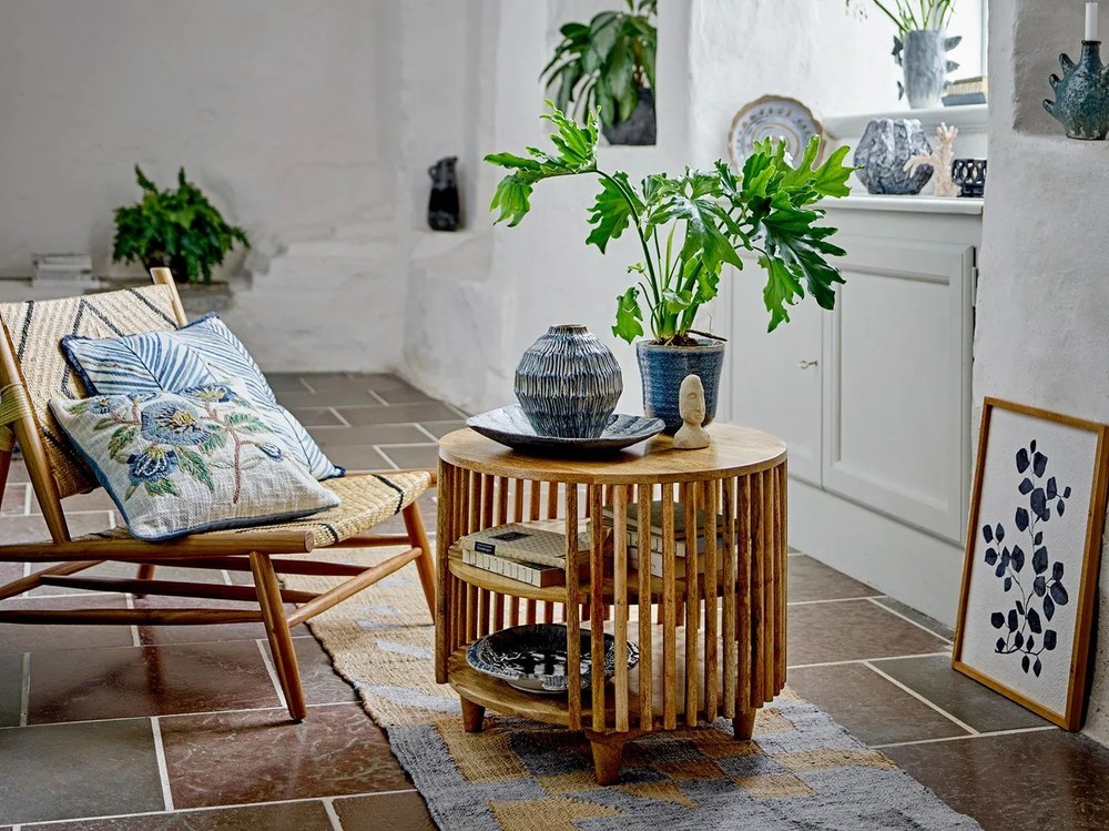 Okrągły stolik z litego drewna mango w naturalnym kolorze ø 60 cm Sali – Bloomingville