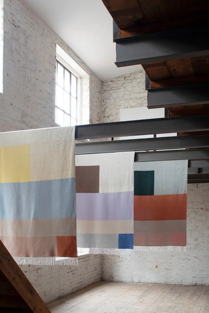 Żółto-niebieski koc 125x190 cm Brick – Mette Ditmer Denmark