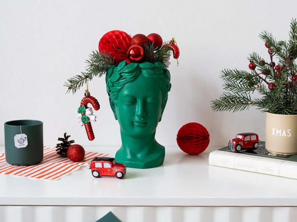 Beżowy kubek z imitacji porcelany Design Letters Favourite, 0,25 l