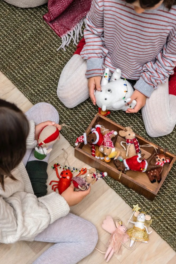 Wełniana ozdoba świąteczna wykonana ręcznie 12 cm Reindeer – Sass &amp; Belle