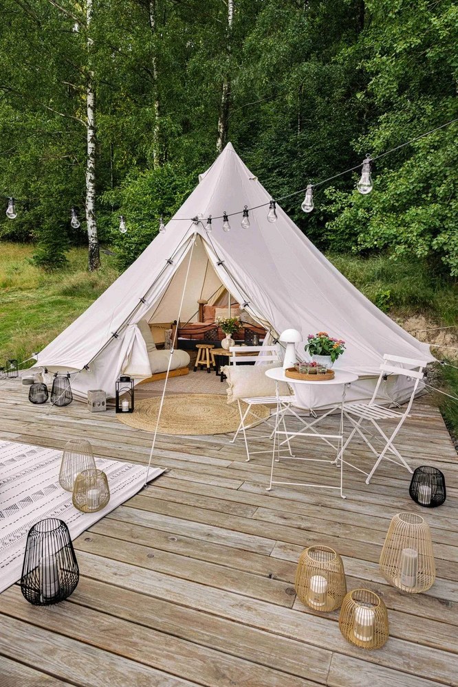 Biały zestaw mebli ogrodowych Bonami Essentials Retro