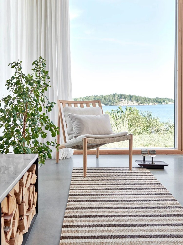 Poduszka odpowiednia na zewnątrz 38x58 cm Sunny Beige – Pappelina