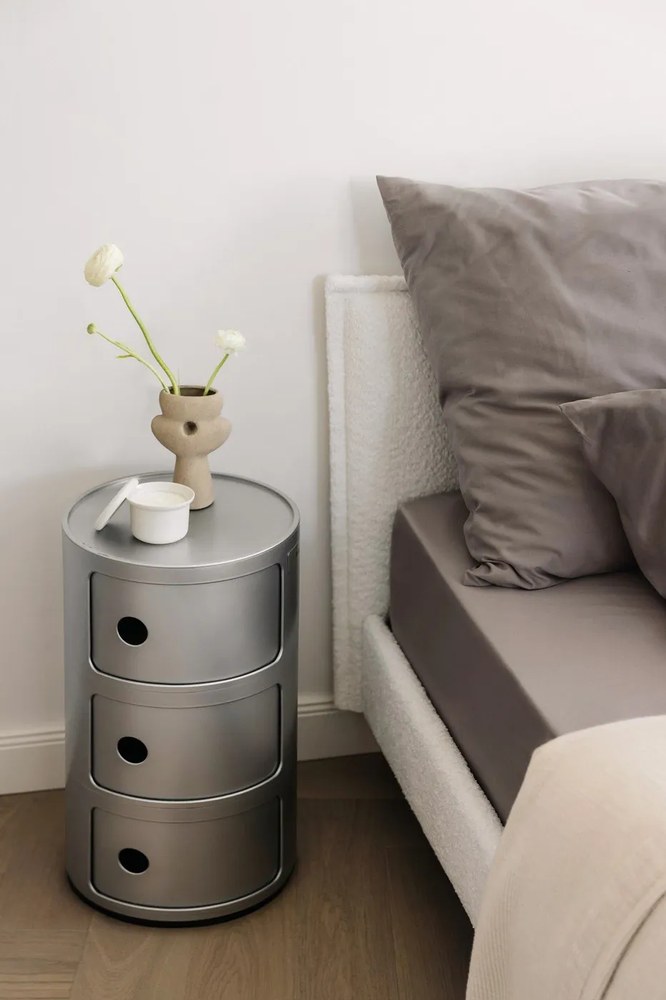 Beżowy wazon z terakoty Bloomingville Ngoie, wys. 17 cm