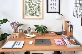 Biurko z dębowym blatem i czarną podstawą TemaHome Flow, 140 x 75 cm