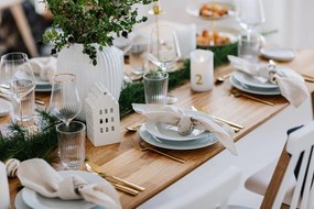 Biały ceramiczny świecznik Kähler Design Urbania Lighthouse Manor