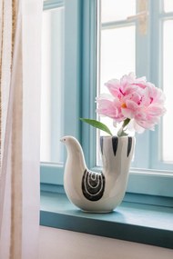 Kremowy kamionkowy ręcznie malowany wazon (wysokość 19 cm) Trudy – Bloomingville