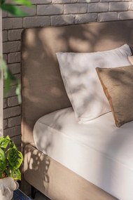 Szarobrązowe tapicerowane łóżko dwuosobowe ze stelażem 160x200 cm Noira Slim – Bonami Selection