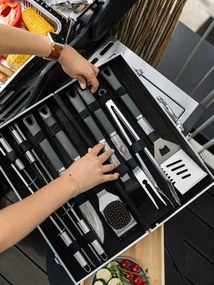 Zestaw 11 akcesoriów do grilla w walizce Cattara Alu Grey Line