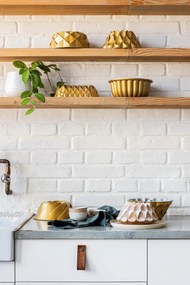 Forma do pieczenia z litego aluminium w kolorze złota Bonami Selection Rosa