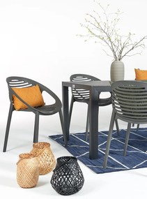 Czarne krzesło ogrodowe Bonami Essentials Joanna