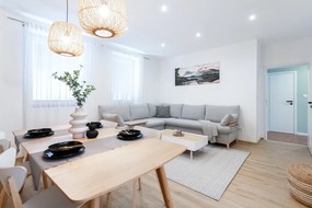 Biały stolik Teulat Arista