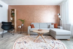 Czarny fotel z imitacji skóry z czarnymi nogami Actona Cazar