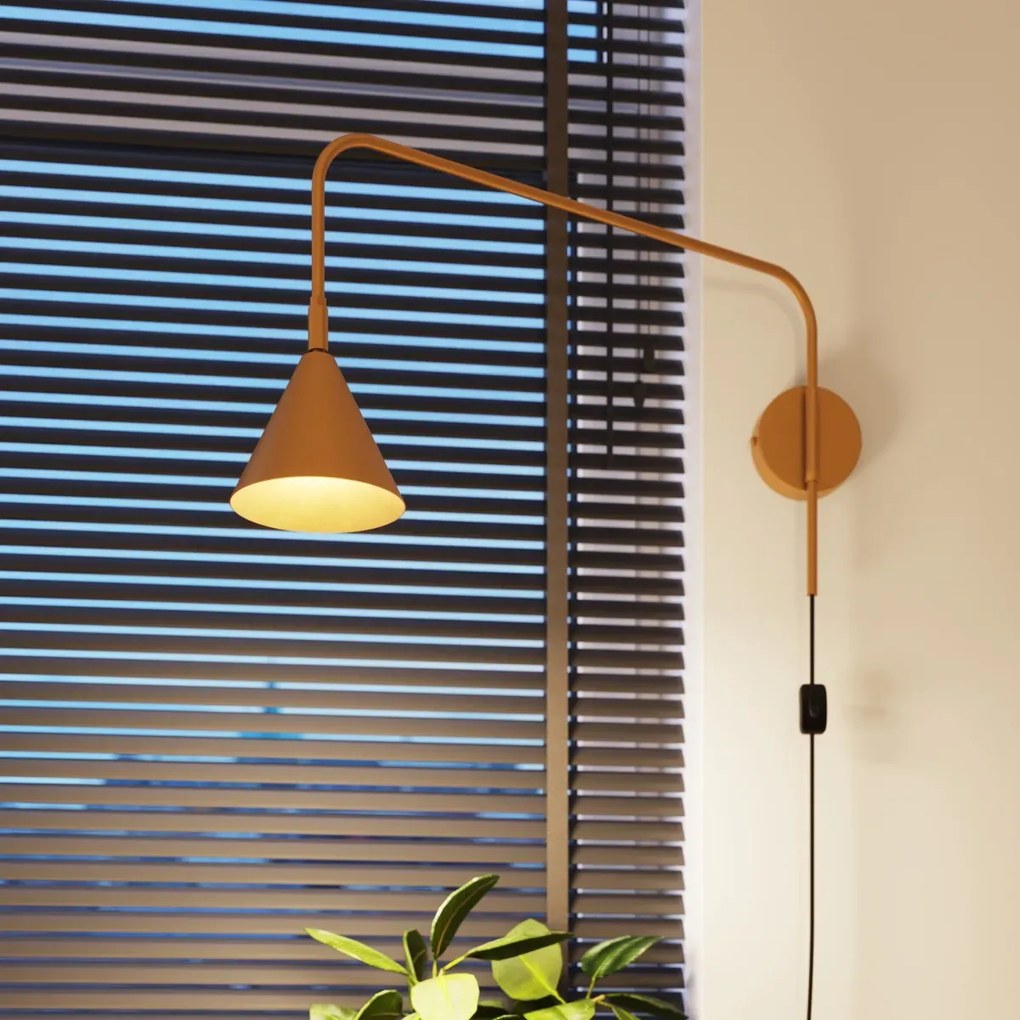 Kinkiet NOX złoty SOLLUX LIGHTING