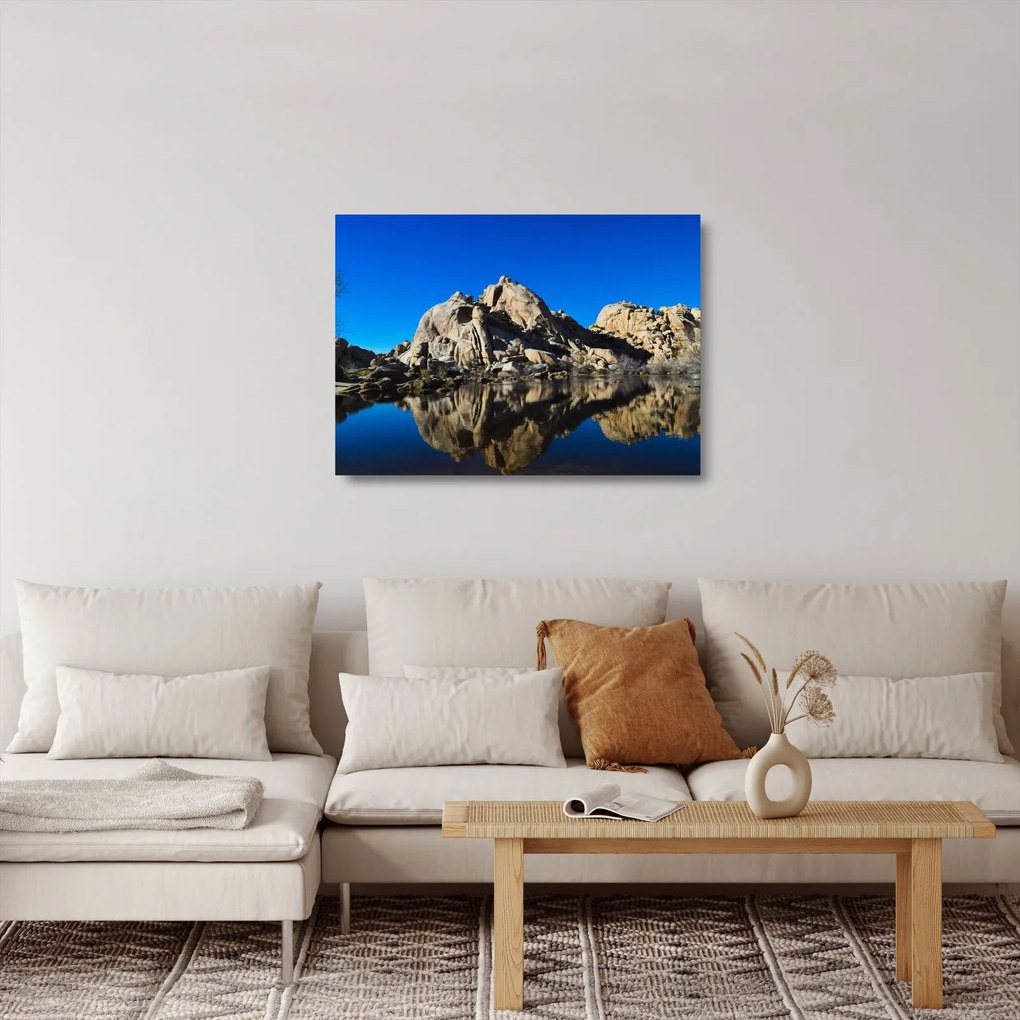 Obraz na szkle odbicia skał (70x50 cm)
